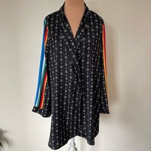 WILDFOX Rainbow Stripe Long Sleeve Black Printed Wrap Dress Robe Size Small